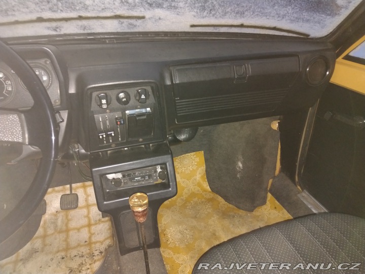 Škoda 105 105 L 1981