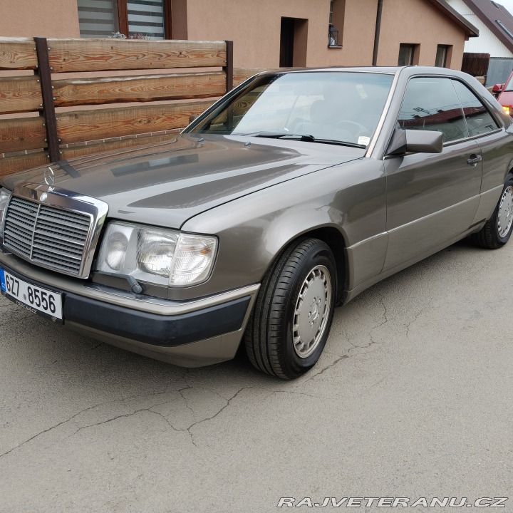 Mercedes-Benz 300 w124 1990