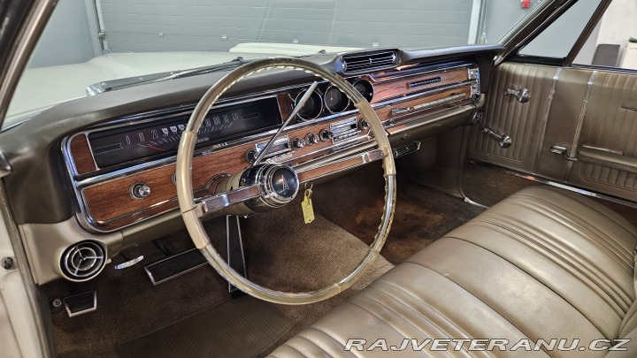 Pontiac Bonneville 389 V8 1965