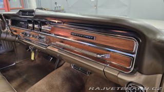 Pontiac Bonneville 389 V8 1965