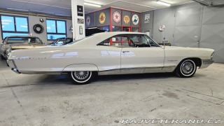 Pontiac Bonneville 389 V8 1965