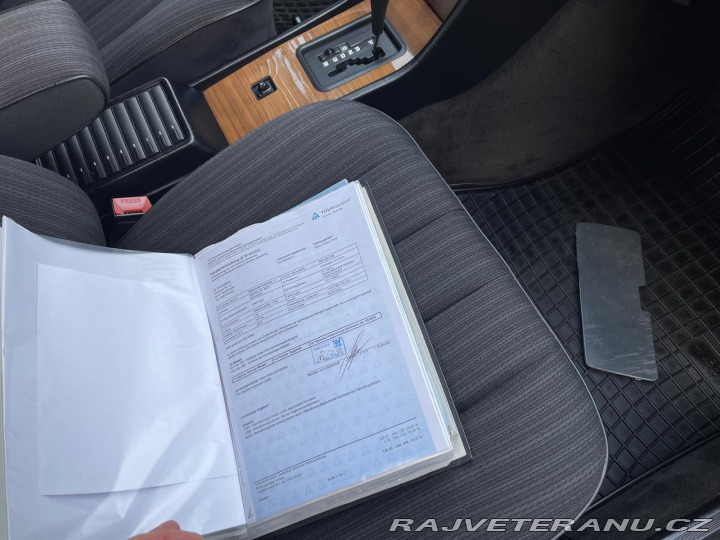 Mercedes-Benz E W124 1989