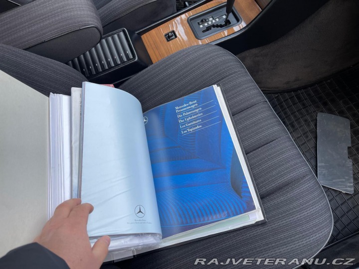 Mercedes-Benz E W124 1989