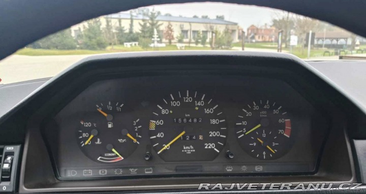 Mercedes-Benz E W124 1989