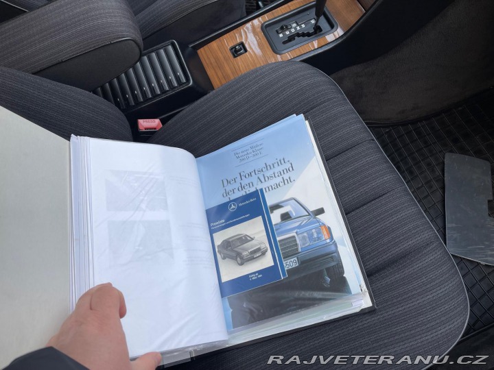 Mercedes-Benz E W124 1989