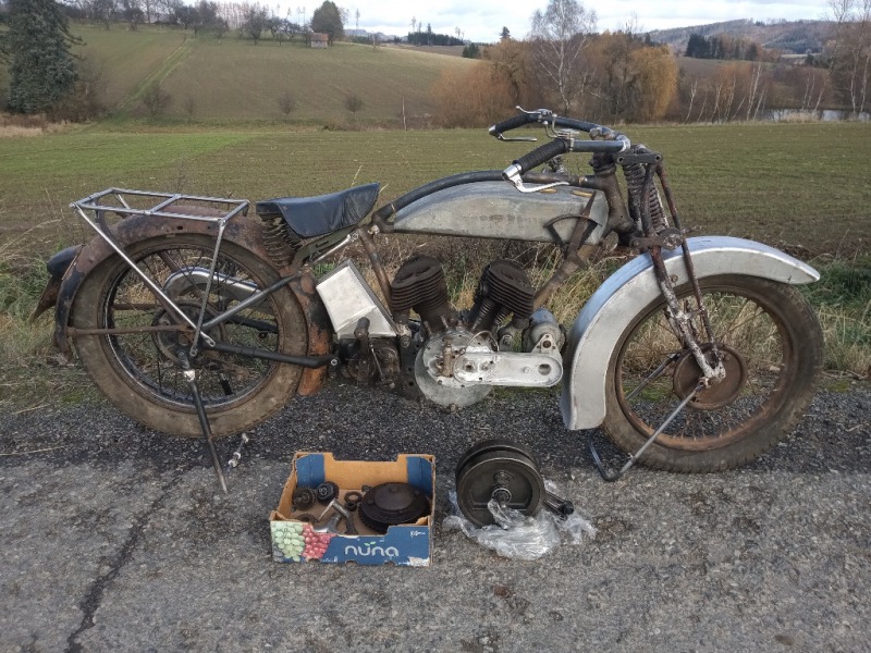 BSA Ostatní modely BSA 770 Model E27 Light
