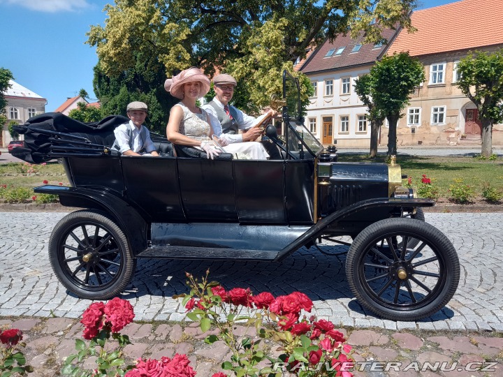 Ford T  1913