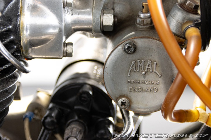 Triumph Ostatní modely THUNDERBIRD 650 1958