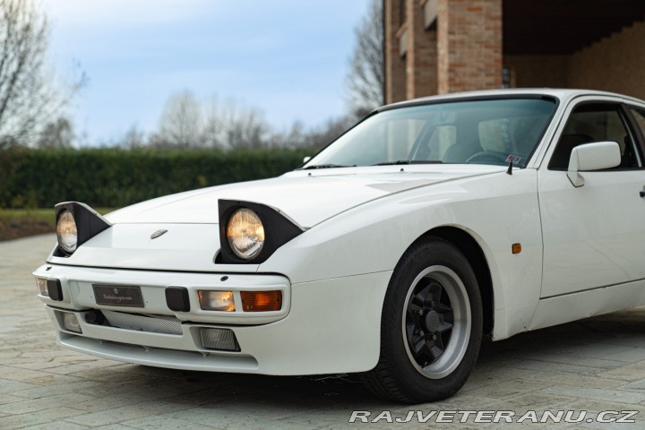 Porsche 944  1985