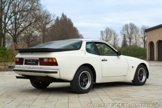 Porsche 944  1985
