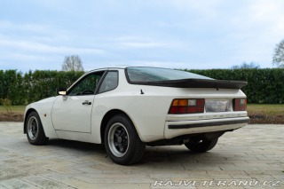 Porsche 944  1985