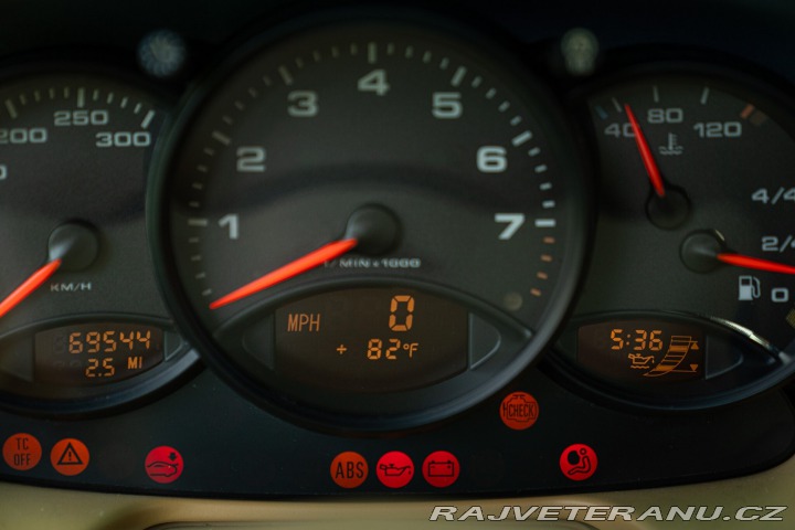 Porsche 911 996 (911) CARRERA 1999