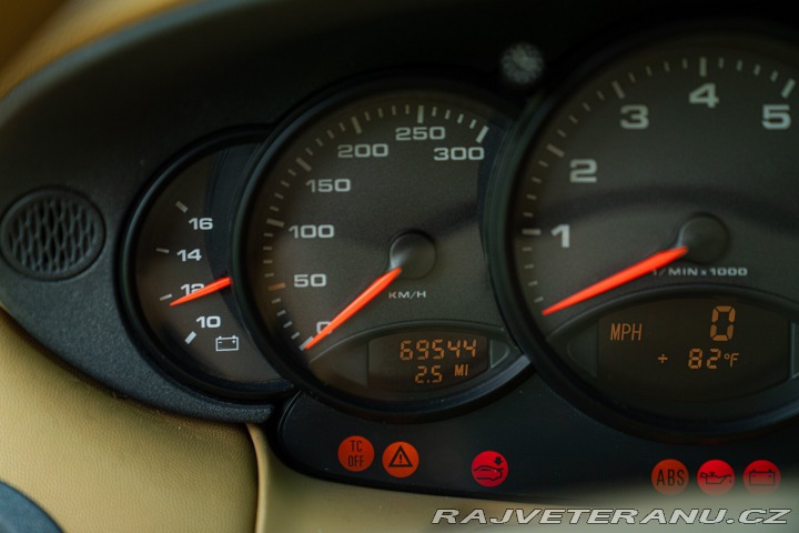 Porsche 911 996 (911) CARRERA 1999