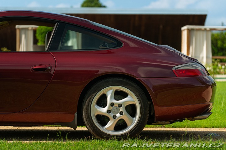 Porsche 911 996 (911) CARRERA 1999
