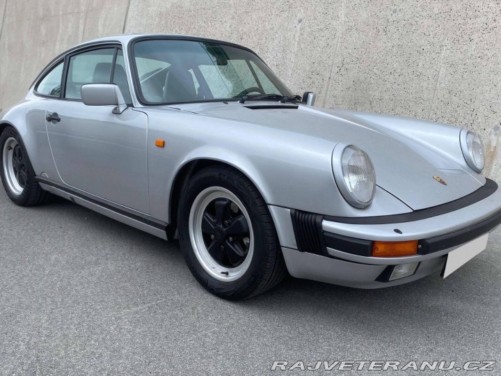 Porsche 911 Carrera 3.2 G50 1987