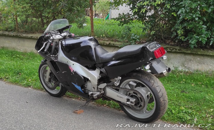 Yamaha Ostatní modely FZR 1000 EXUP 3LE 1989