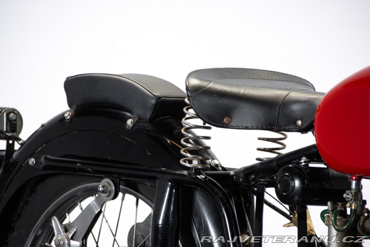 Ostatní značky Ostatní modely Gilera 150 FORCELLA STAMPATA 1951