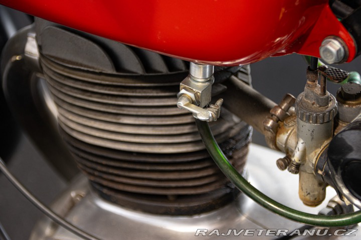 Ostatní značky Ostatní modely Gilera 150 FORCELLA STAMPATA 1951