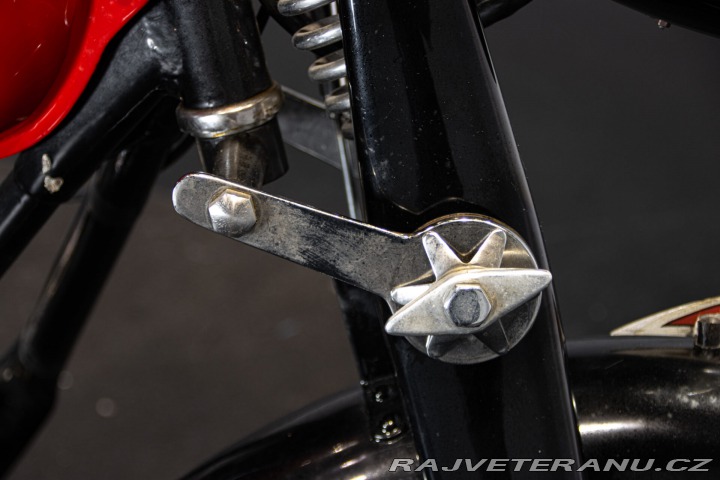 Ostatní značky Ostatní modely Gilera 150 FORCELLA STAMPATA 1951