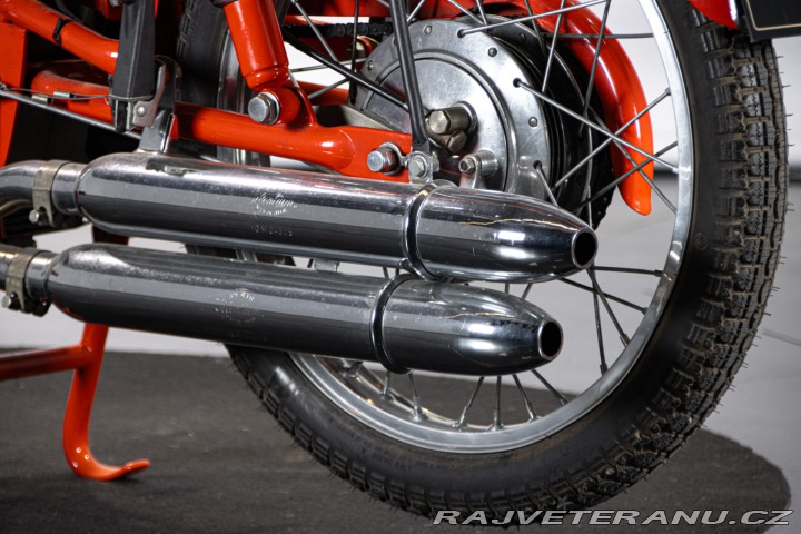 Ostatní značky Ostatní modely Gilera 175 ROSSO EXTRA 1956