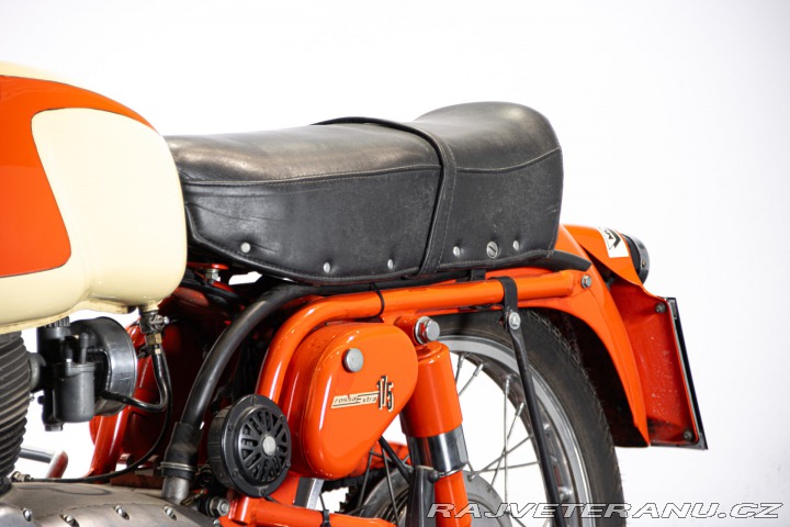 Ostatní značky Ostatní modely Gilera 175 ROSSO EXTRA 1956