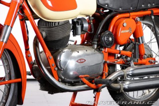 Ostatní značky Ostatní modely Gilera 175 ROSSO EXTRA 1956