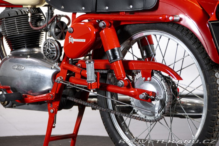 Ostatní značky Ostatní modely Gilera 150 ROSSA SUPER 1956