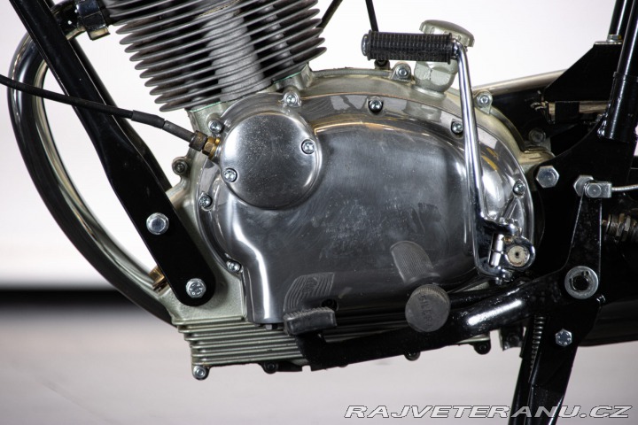 Ostatní značky Ostatní modely Gilera 150 5V AUTOSTRADA 1971