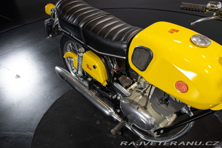 Ostatní značky Ostatní modely Gilera 150 5V AUTOSTRADA 1971