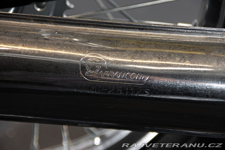 Ostatní značky Ostatní modely Gilera 150 5V AUTOSTRADA 1971