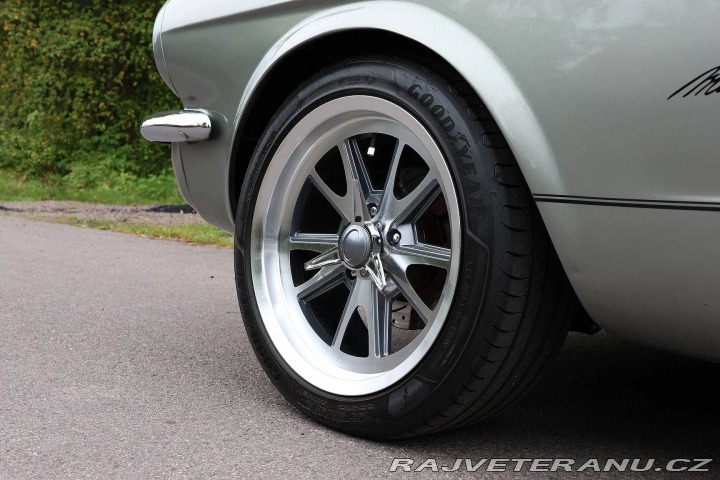 Ford Mustang Fastback Restomod 1965