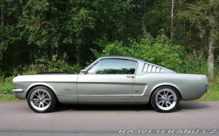 Ford Mustang Fastback Restomod 1965