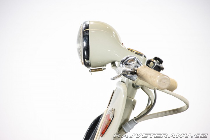 Piaggio Vespa 150 STRUZZO 1955