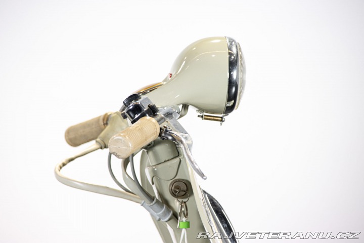 Piaggio Vespa 150 STRUZZO 1955