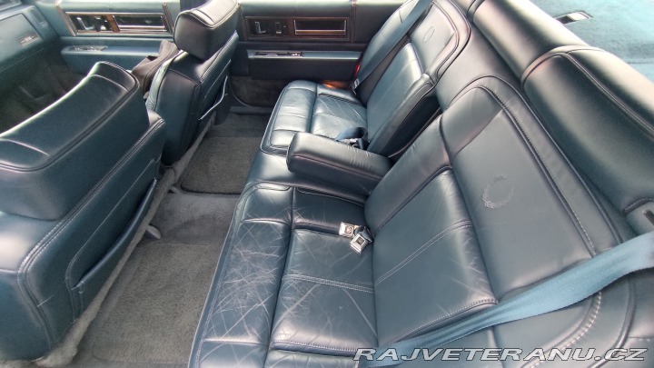 Cadillac DeVille  1990