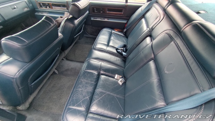 Cadillac DeVille  1990