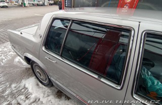 Cadillac DeVille  1990