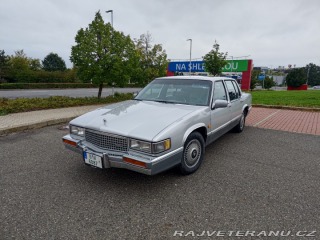 Cadillac DeVille  1990