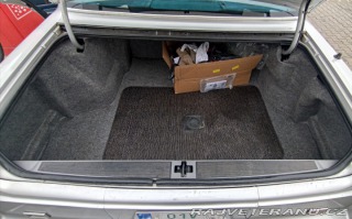 Cadillac DeVille  1990