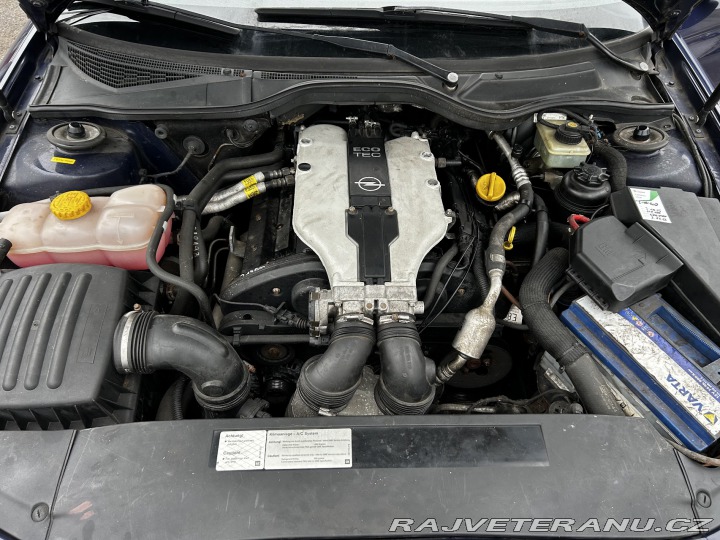 Opel Omega  2001