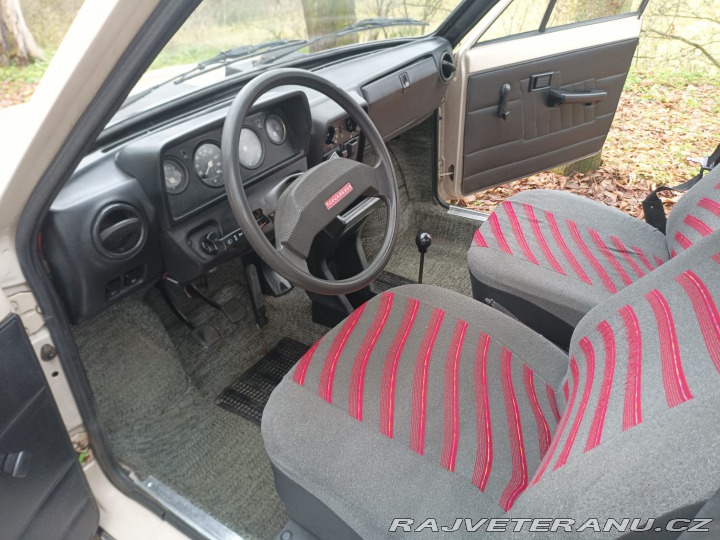 Škoda 120 742.12MII 1988