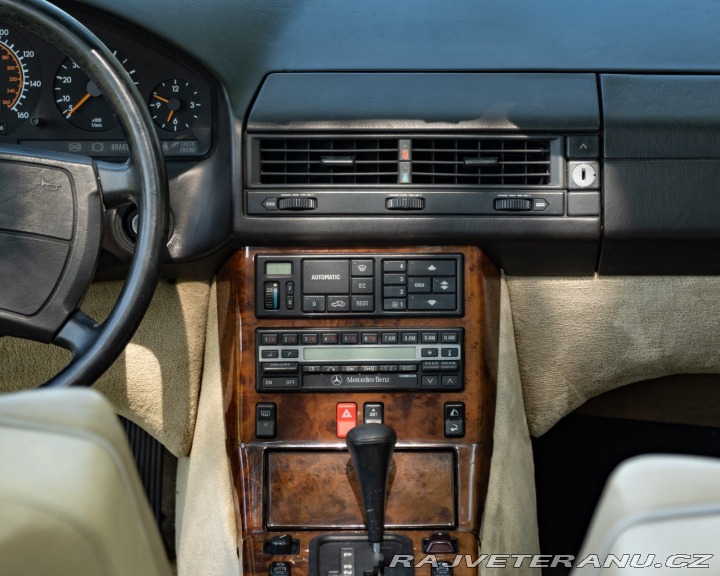 Mercedes-Benz SL 300 1990