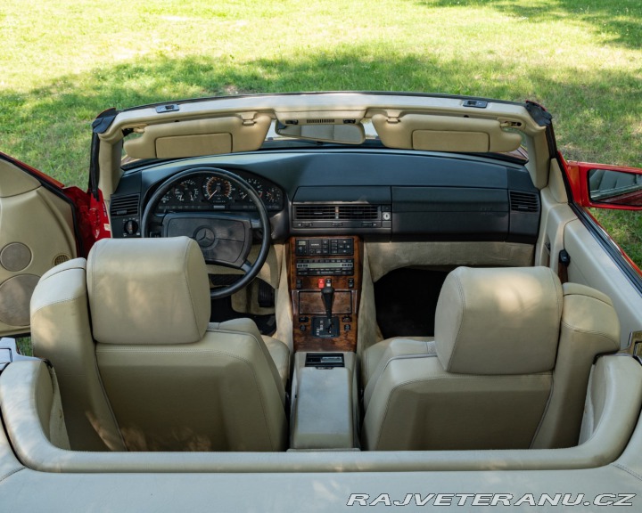 Mercedes-Benz SL 300 1990