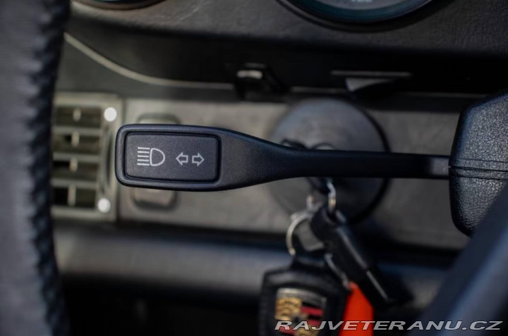 Porsche 911 3.2 WTL 1989