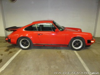 Porsche 911 Carrera Coupe 1985