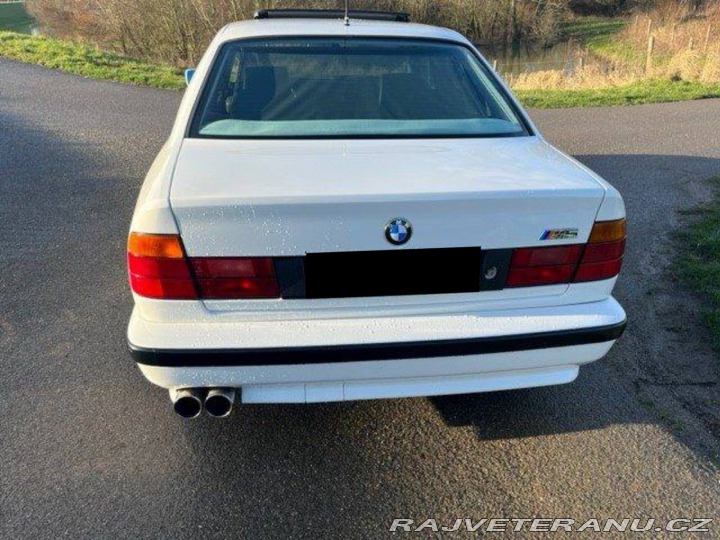 BMW M5  1991