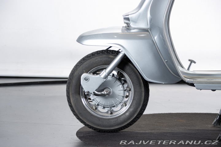 Ostatní značky Ostatní modely Innocenti LAMBRETTA 125 SPECIAL 1966