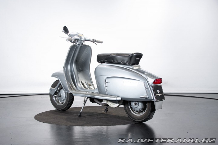 Ostatní značky Ostatní modely Innocenti LAMBRETTA 125 SPECIAL 1966