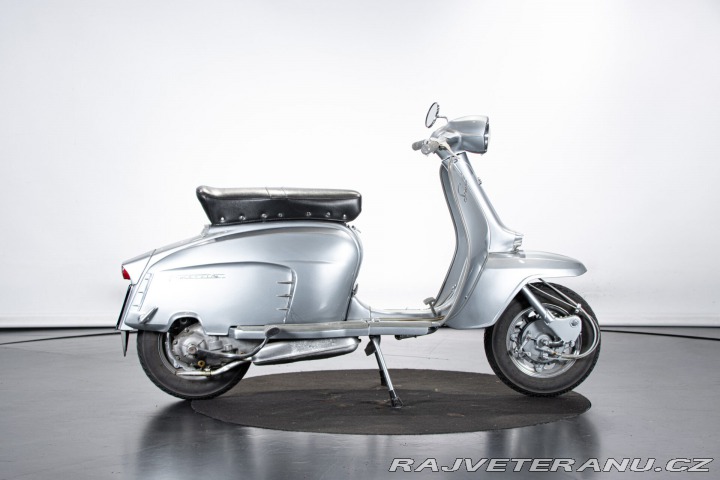 Ostatní značky Ostatní modely Innocenti LAMBRETTA 125 SPECIAL 1966