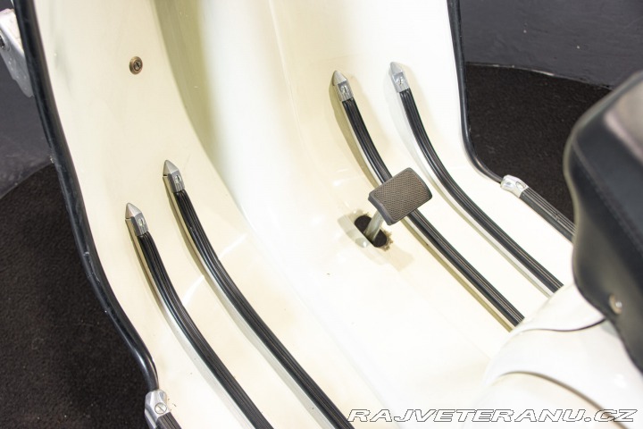 Ostatní značky Ostatní modely Innocenti LAMBRETTA DL 150 MACCHIA NERA 1970